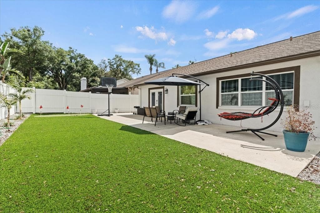 9811 SIR FREDERICK STREET TAMPA, FL 33637