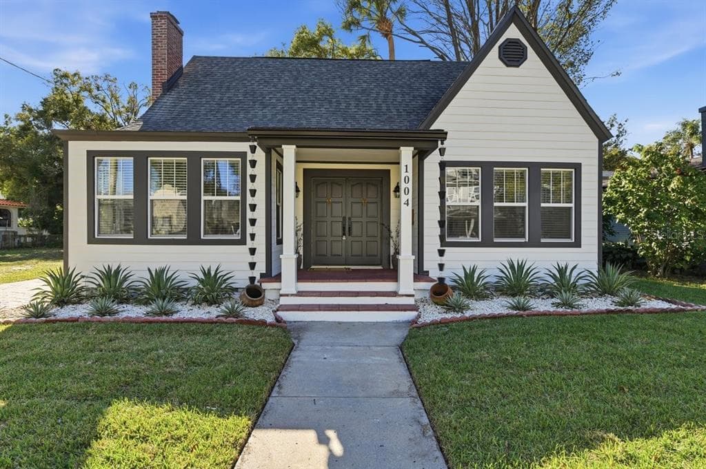 1004 W CHARTER STREET TAMPA, FL 33602