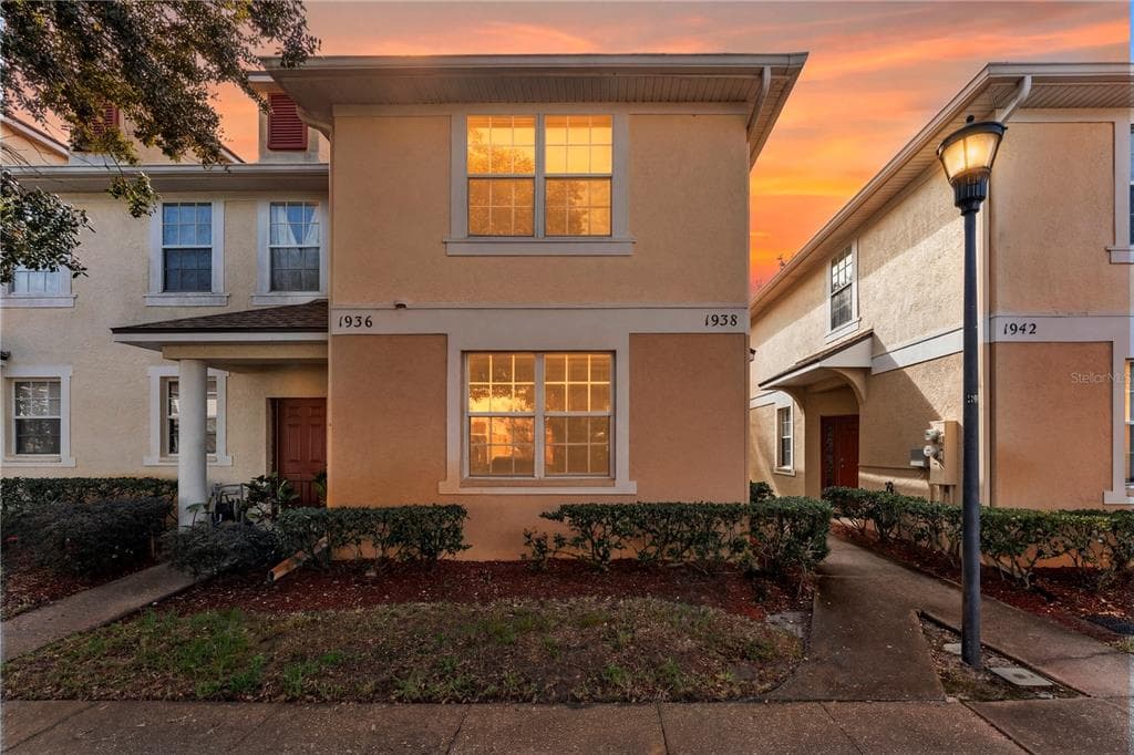 1938 FIESTA RIDGE COURT TAMPA, FL 33604