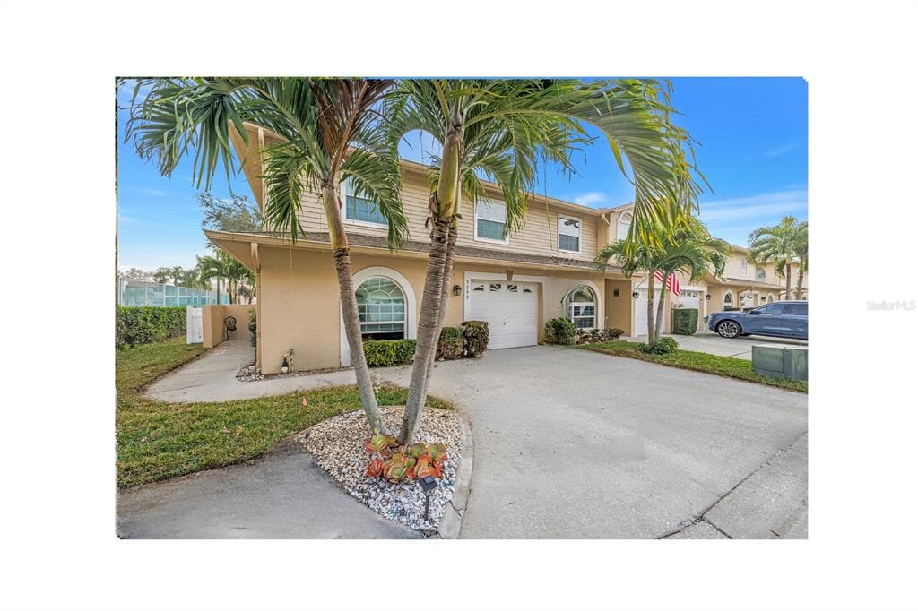 9049 ANTIGUA DRIVE SEMINOLE, FL 33777