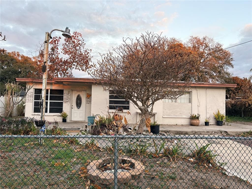 4019 MCLANE DRIVE TAMPA, FL 33610
