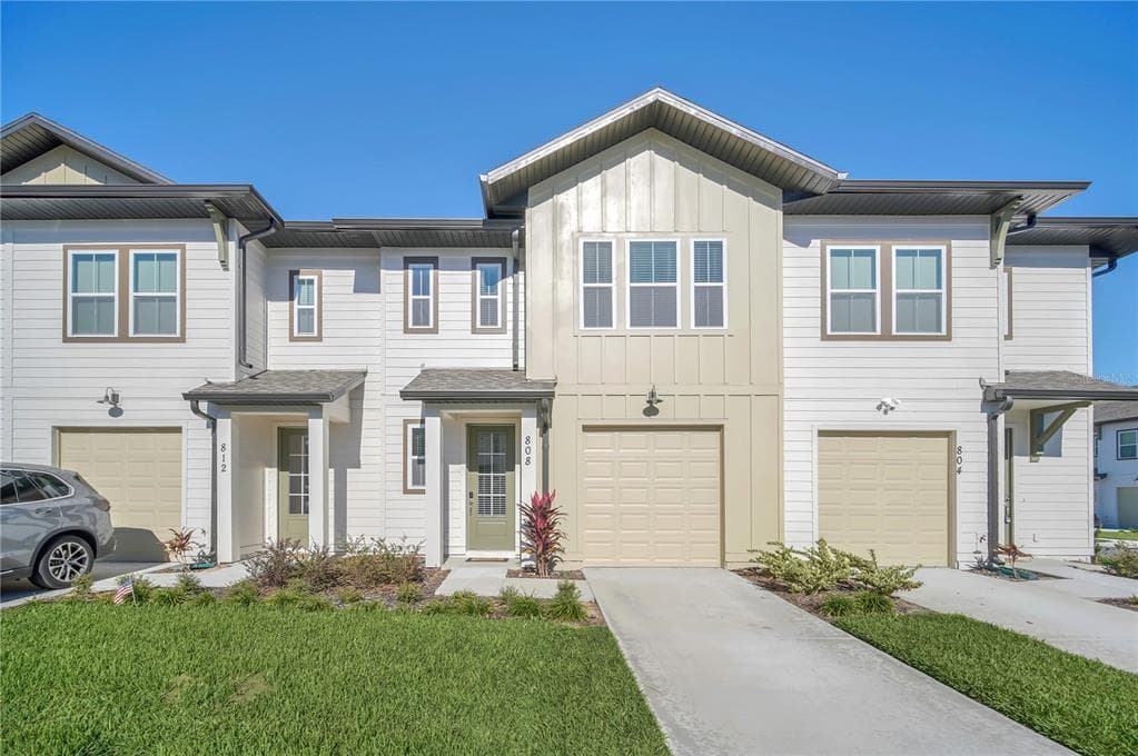 808 LONGBOAT DRIVE DAVENPORT, FL 33896