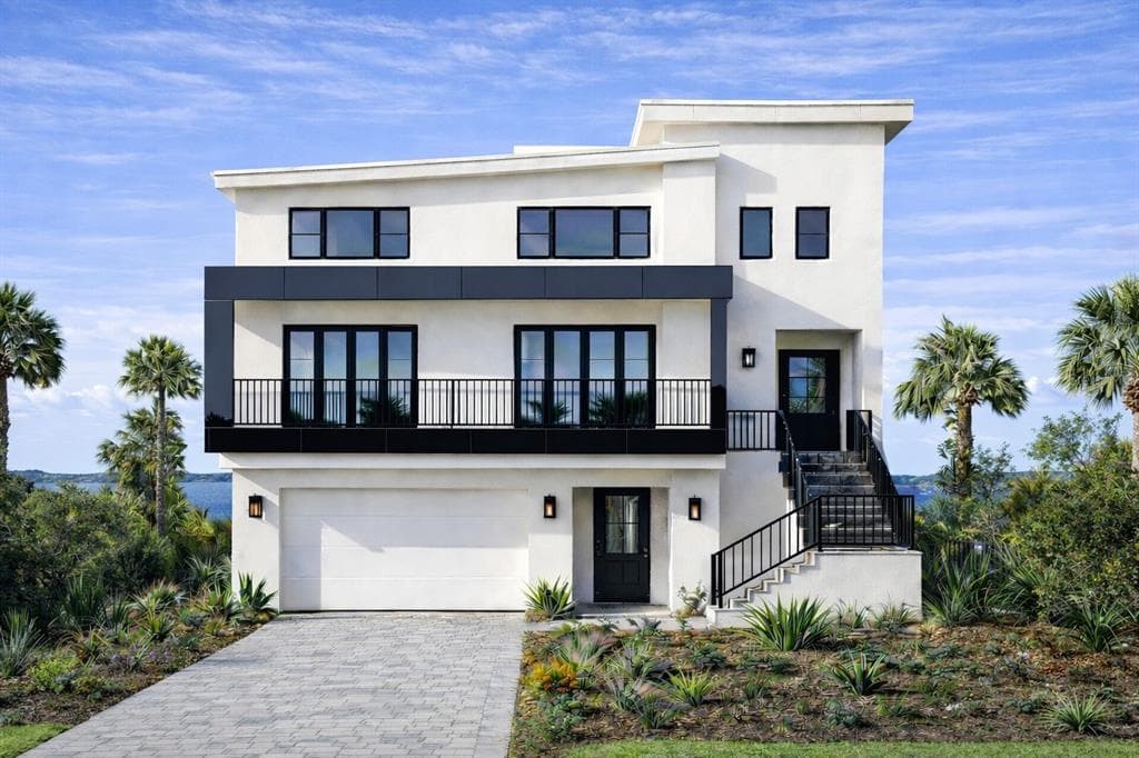 6043 BAYOU GRANDE BOULEVARD NE ST PETERSBURG, FL 33703