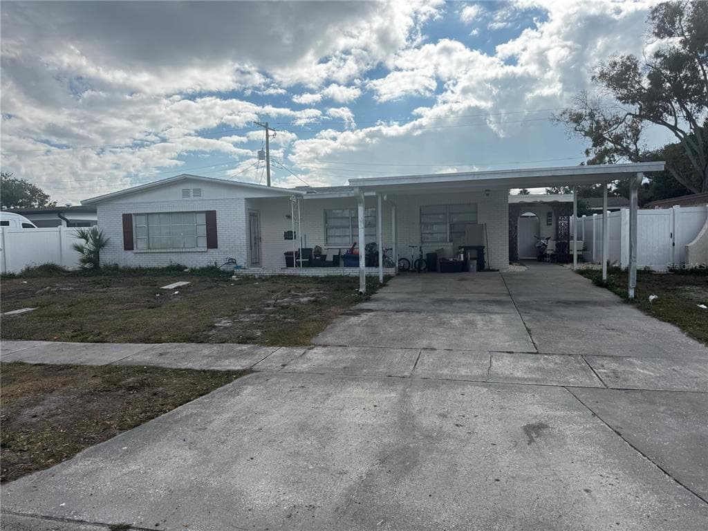 7712 W POWHATAN TAMPA, FL 33615