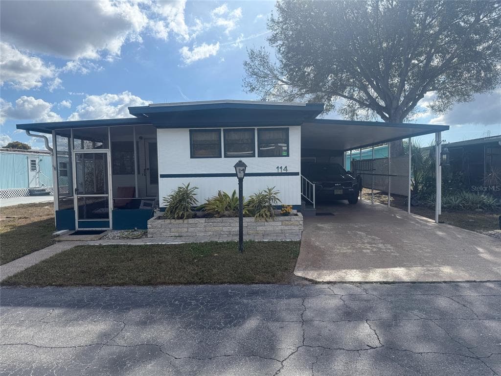 420 49TH STREET E UNIT 114 PALMETTO, FL 34221