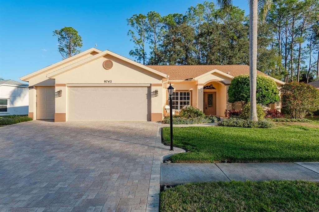 9742 OAKWOOD HILLS COURT NEW PORT RICHEY, FL 34655
