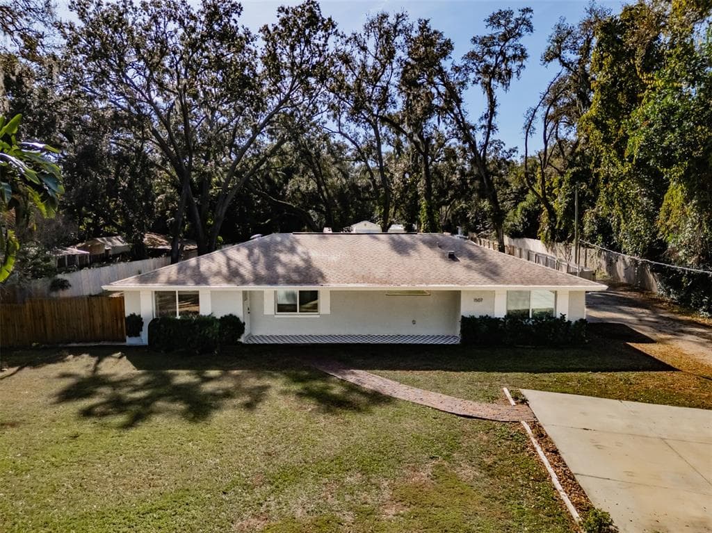 1507 TOUCHTON ROAD LUTZ, FL 33549