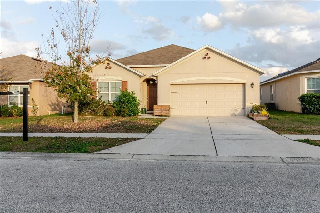 525 SQUIRES GROVE DRIVE WINTER HAVEN, FL 33880