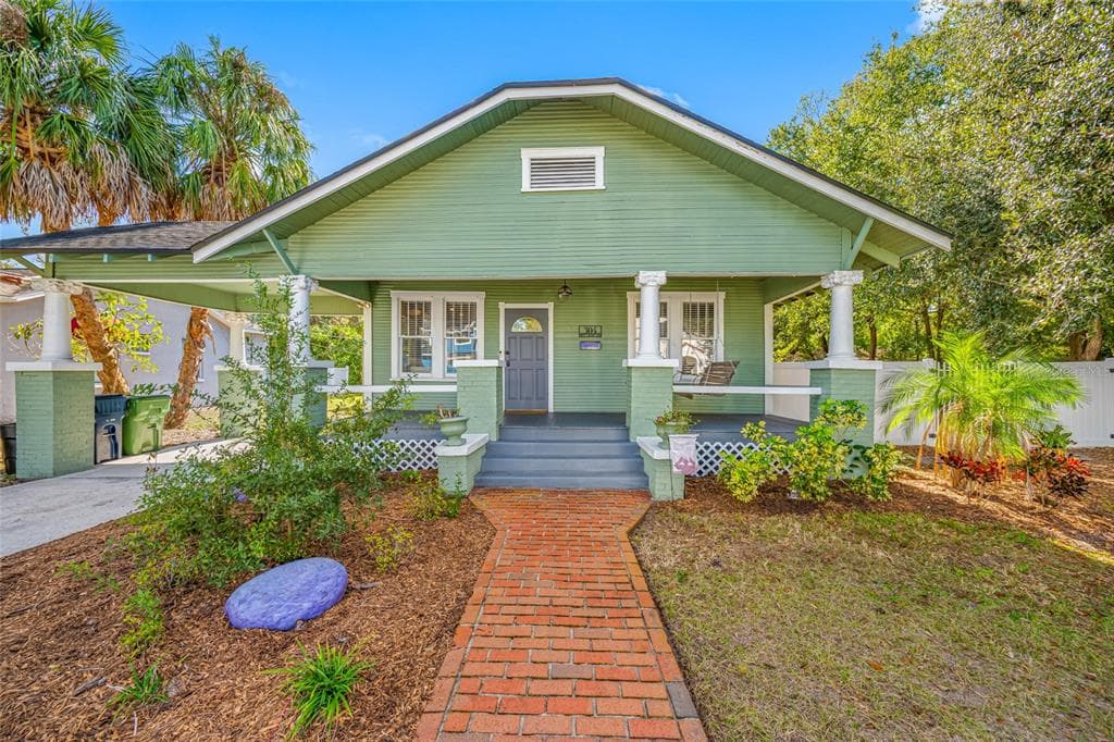 304 W HENRY AVENUE TAMPA, FL 33604