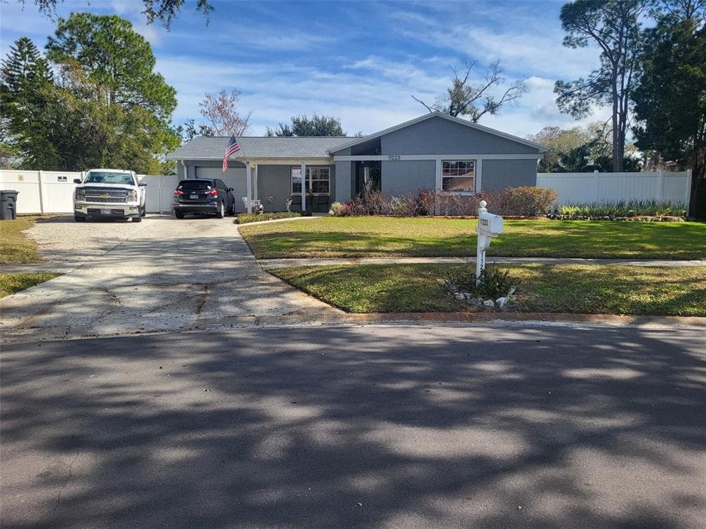 11223 WHEELING DRIVE TAMPA, FL 33625