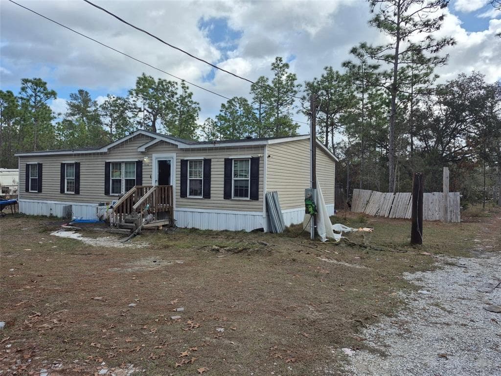 15166 ECKERLEY DRIVE WEEKI WACHEE, FL 34614