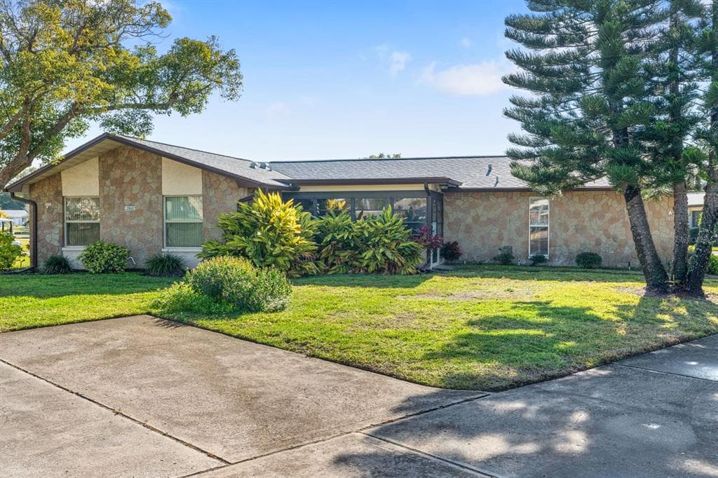 2850 HIGHLANDS BOULEVARD UNIT A PALM HARBOR, FL 34684