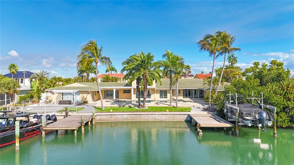 482 HERMOSITA DRIVE ST PETE BEACH, FL 33706