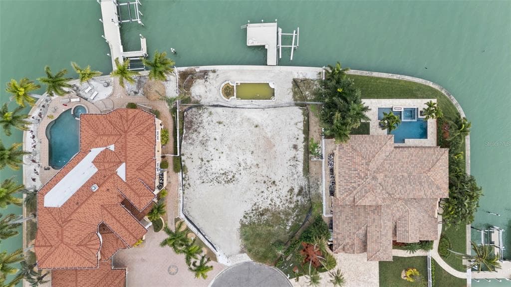 850 CAPRI BOULEVARD TREASURE ISLAND, FL 33706