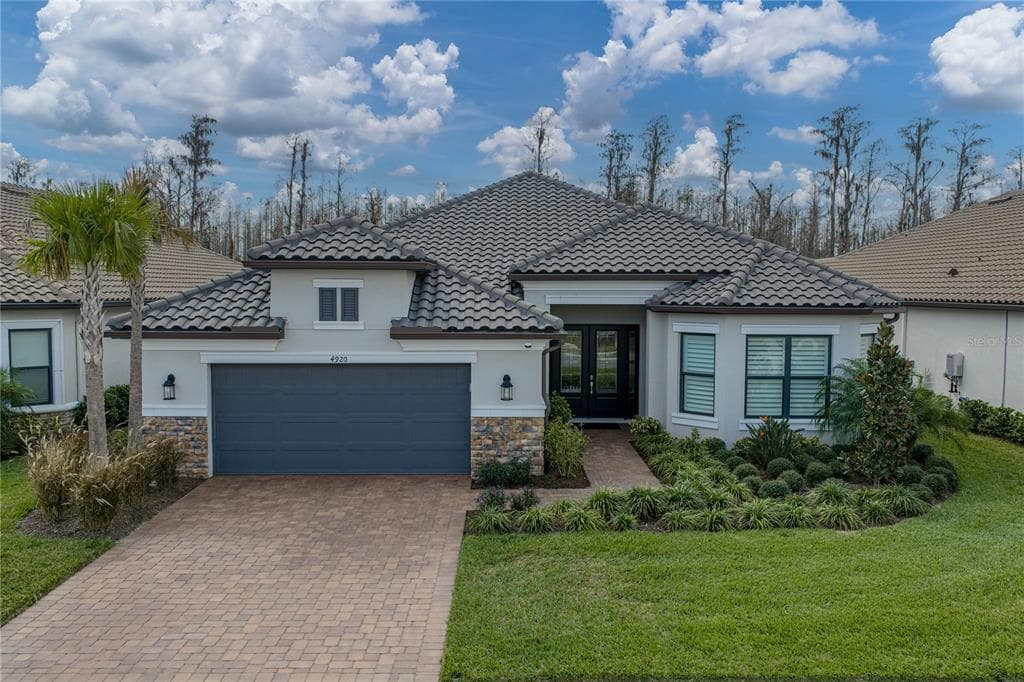 4920 FRECCIA LOOP WESLEY CHAPEL, FL 33543