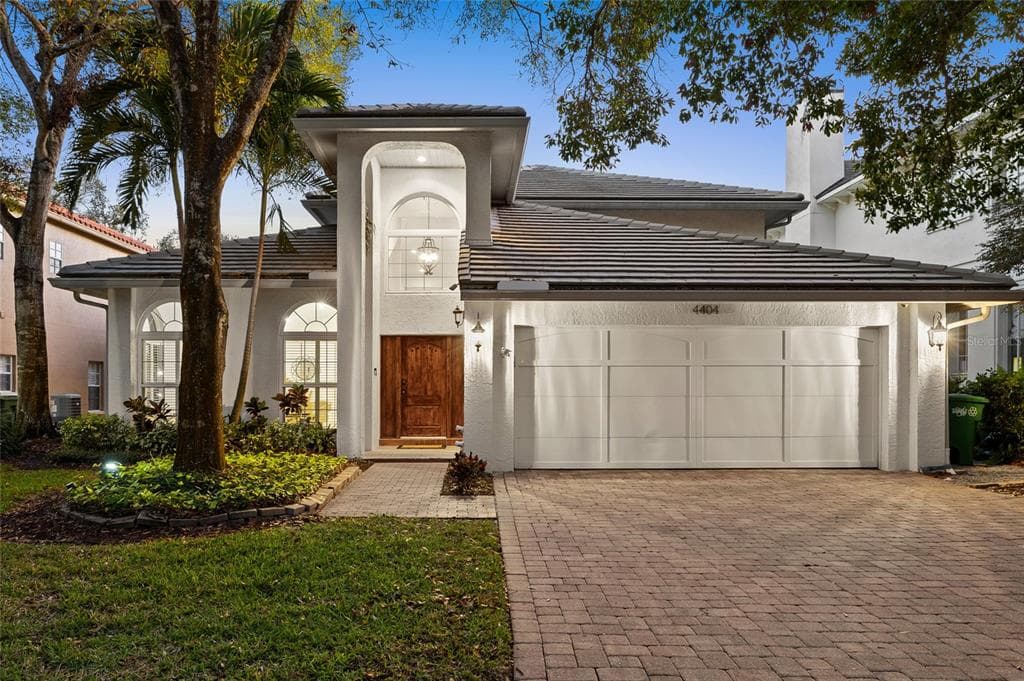 4404 W AZEELE STREET TAMPA, FL 33609