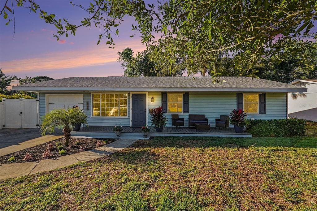 2616 FAIRWAY AVENUE S ST PETERSBURG, FL 33712