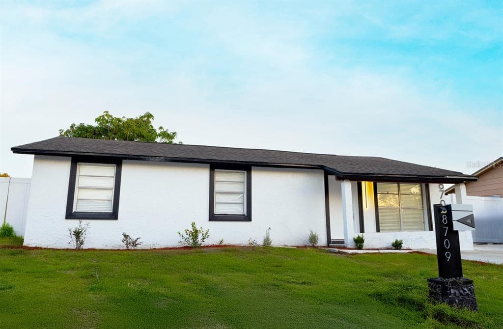 8709 MARLIN COURT TAMPA, FL 33634