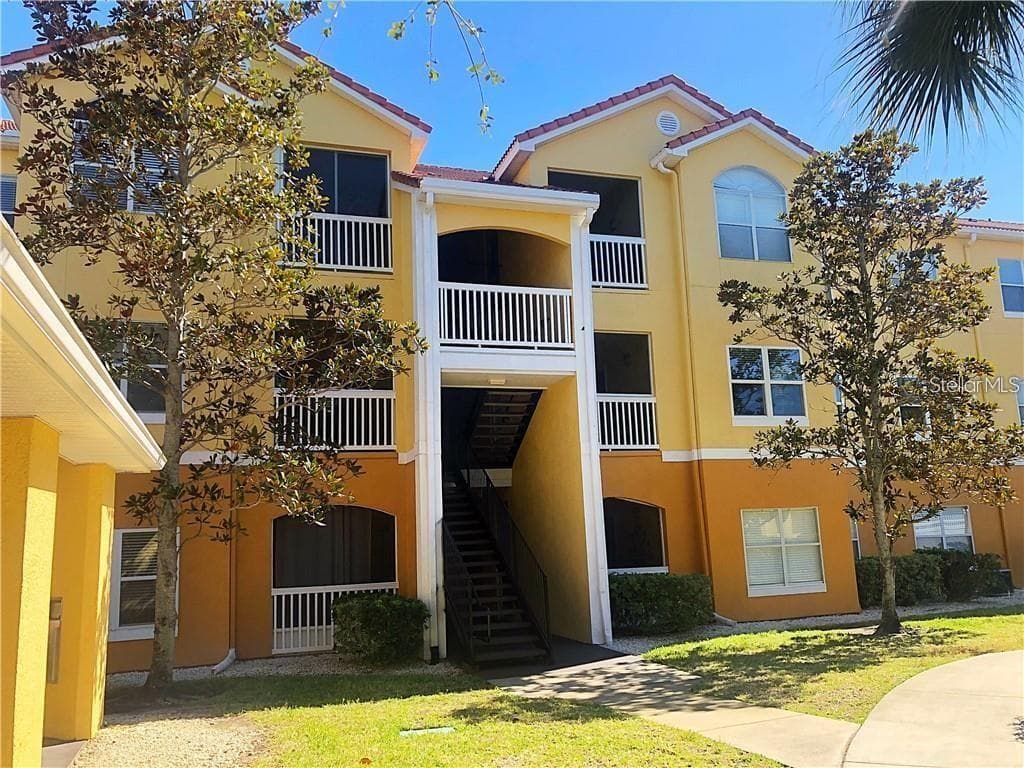 10764 70TH AVENUE UNIT 3207 SEMINOLE, FL 33772