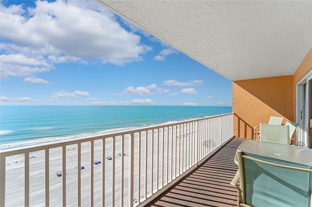 17140 GULF BOULEVARD UNIT 611 ST PETERSBURG, FL 33708