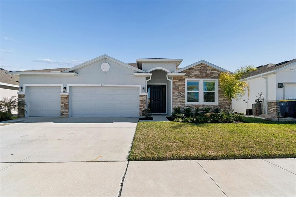 9882 SHORELINE VIEW WAY WESLEY CHAPEL, FL 33545