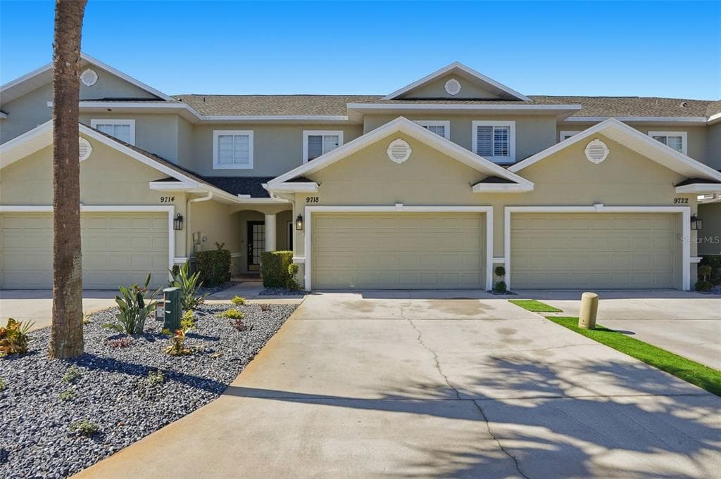 9718 TAYLOR ROSE LANE SEMINOLE, FL 33777