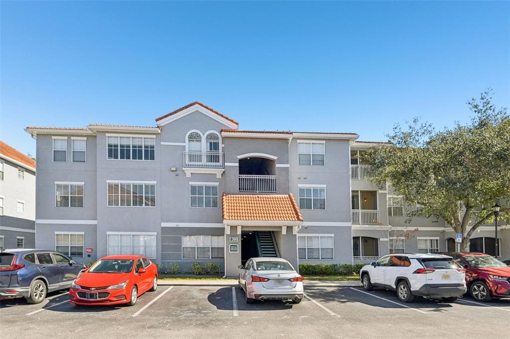 18001 RICHMOND PLACE DRIVE UNIT 1213 TAMPA, FL 33647