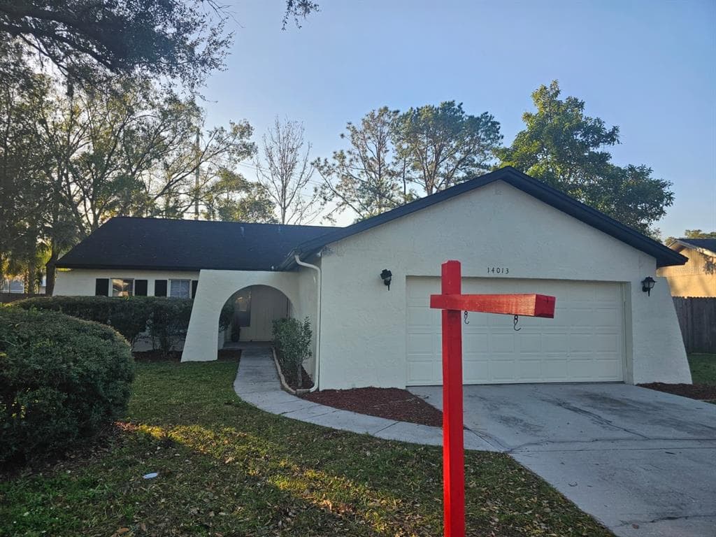 14013 BRIARDALE LANE TAMPA, FL 33618