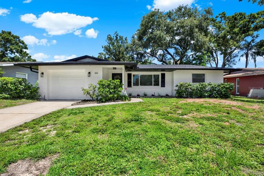980 5TH AVENUE NE LARGO, FL 33770