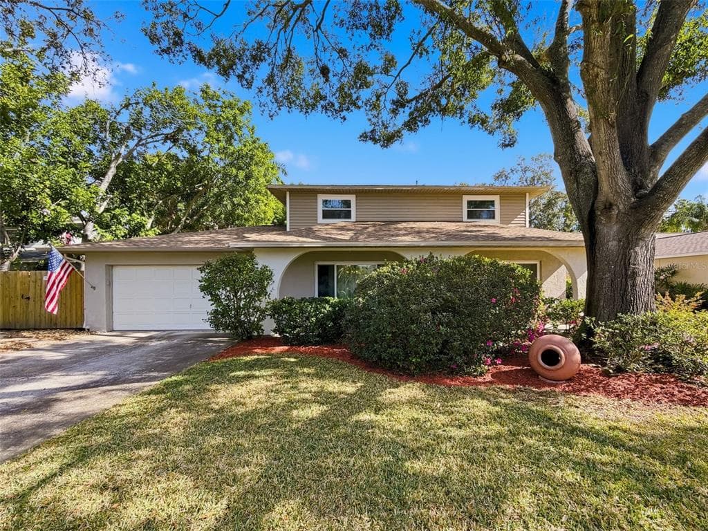 7923 SINGING COURT PLACE TAMPA, FL 33615