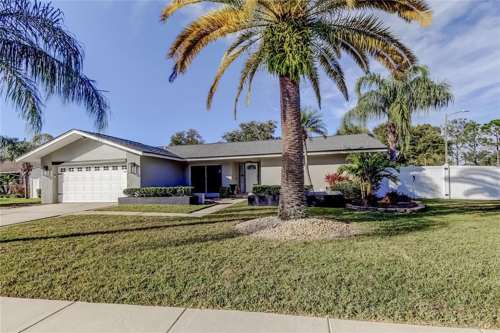 2686 CLUBHOUSE DRIVE S CLEARWATER, FL 33761
