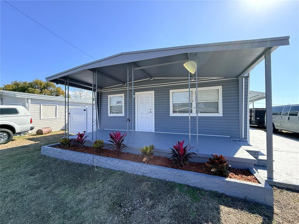 4004 REGGIE DRIVE HOLIDAY, FL 34691