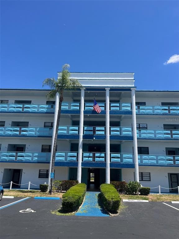5970 80TH STREET N UNIT 101 ST PETERSBURG, FL 33709