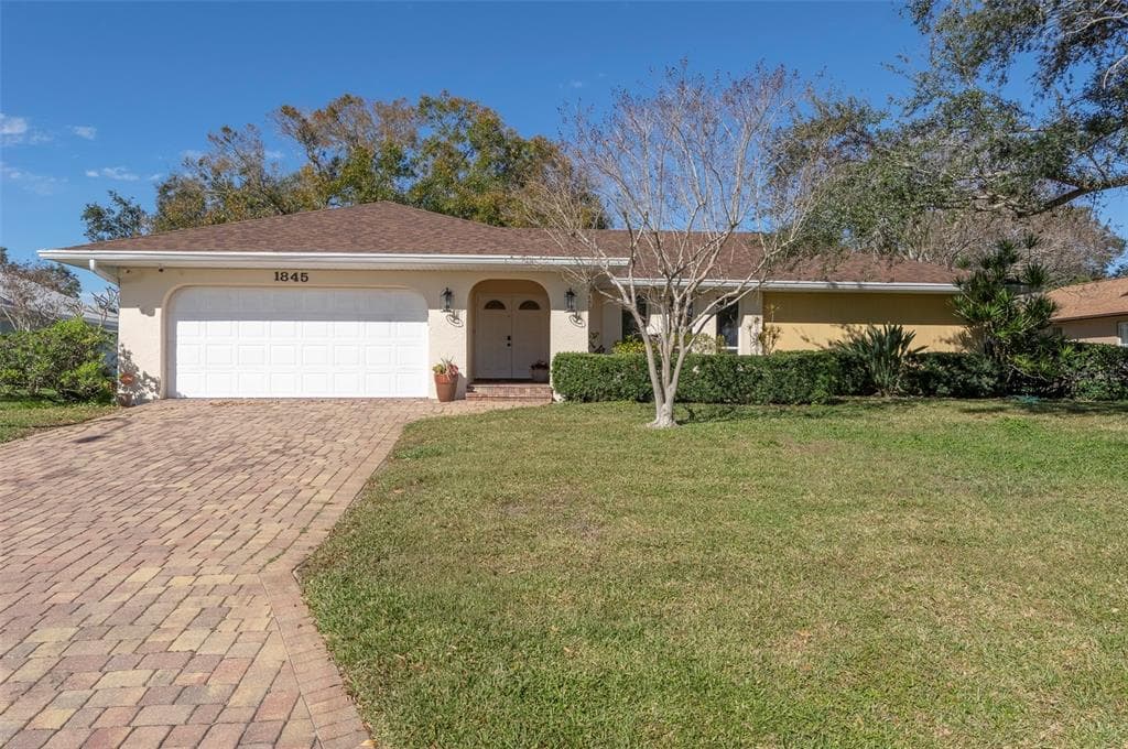 1845 72ND AVENUE NE ST PETERSBURG, FL 33702
