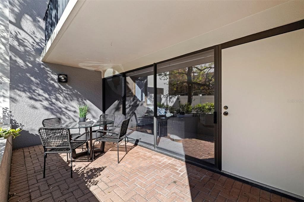 301 2ND STREET N UNIT 7 ST PETERSBURG, FL 33701