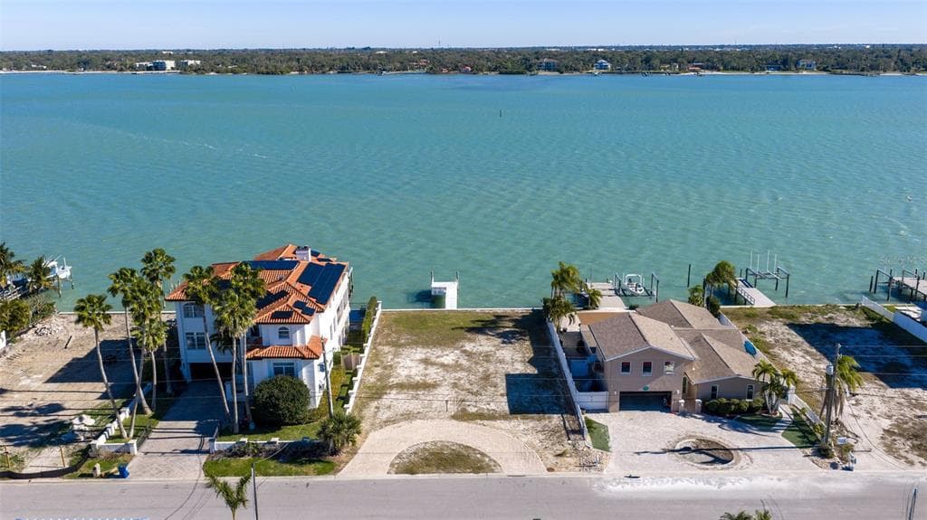11285 9TH STREET E TREASURE ISLAND, FL 33706