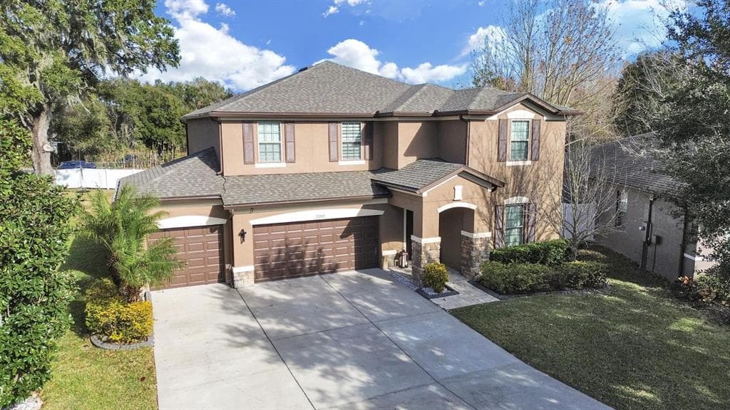 2202 LANDSIDE DRIVE VALRICO, FL 33594