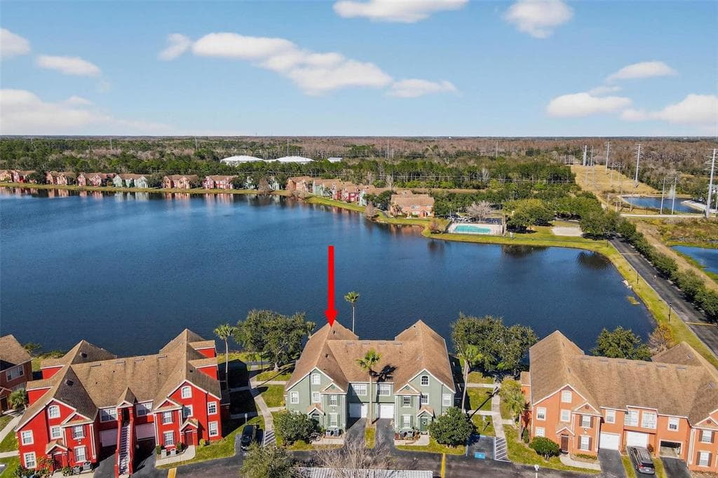 9820 LAKE CHASE ISLAND WAY UNIT 9820 TAMPA, FL 33626