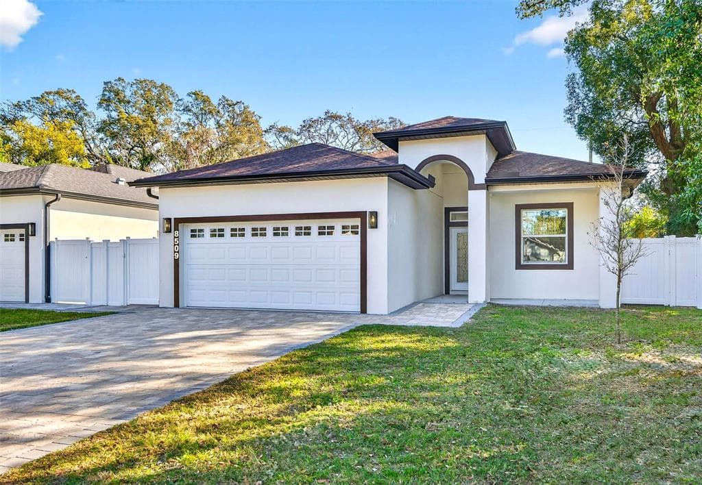 8509 N NEWPORT AVENUE TAMPA, FL 33604
