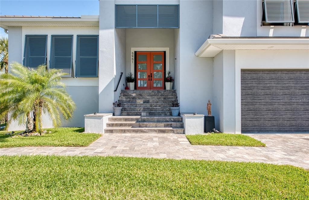 5951 BAY DRIVE GULFPORT, FL 33707