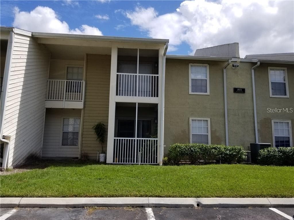 803 LAKE HAVEN SQUARE UNIT 202 BRANDON, FL 33511