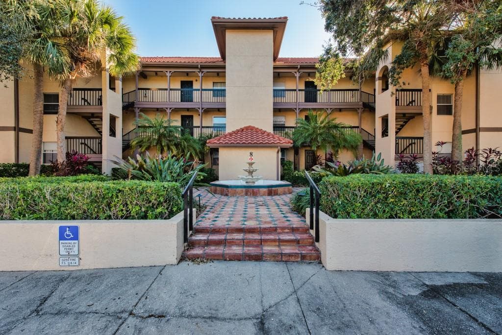 2400 FEATHER SOUND DRIVE UNIT 832 CLEARWATER, FL 33762