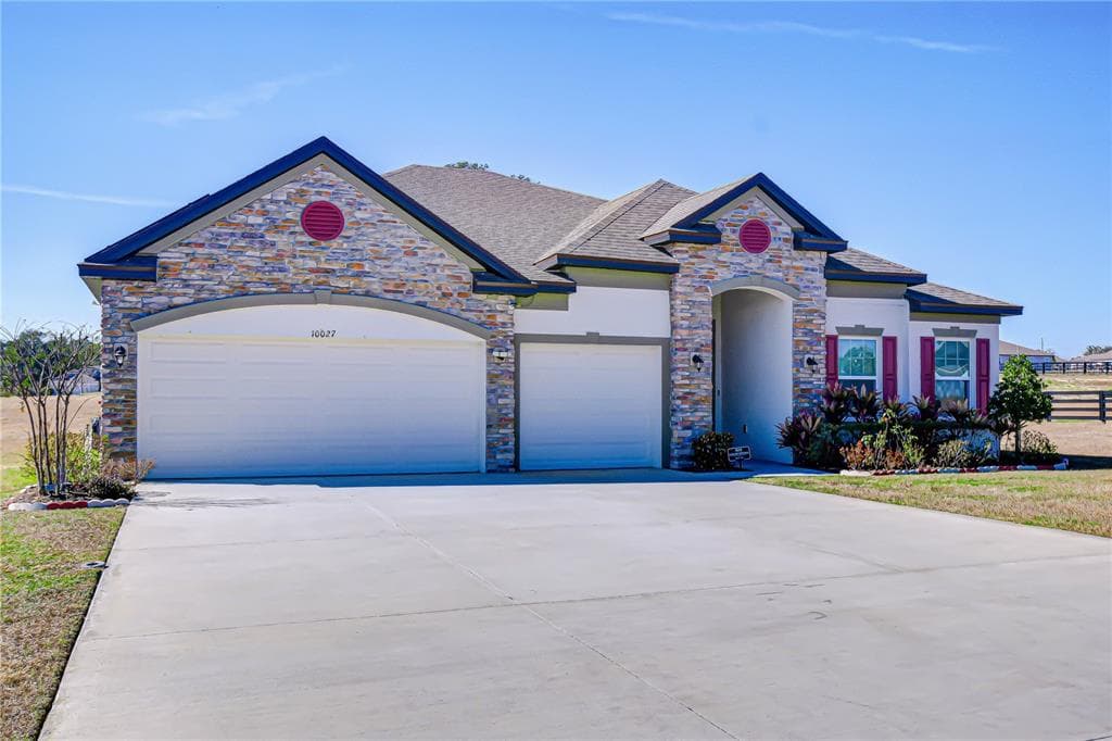 10027 DOLPHIN GULL CIRCLE THONOTOSASSA, FL 33592