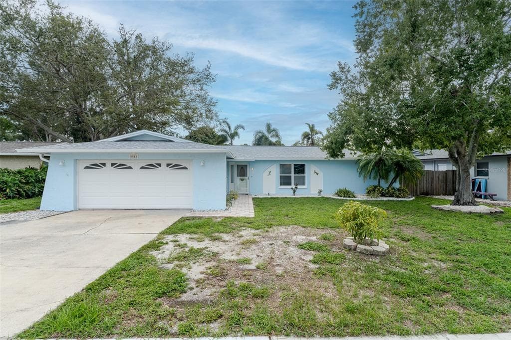 8918 134TH STREET SEMINOLE, FL 33776