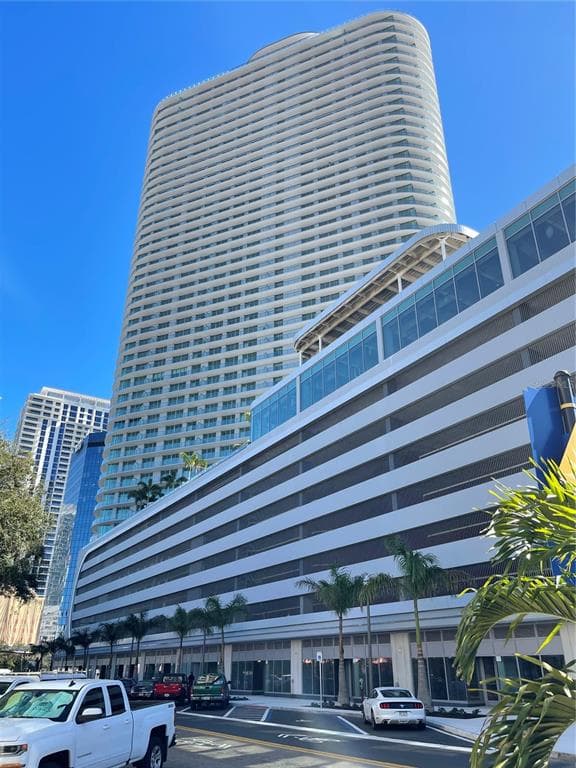 400 CENTRAL AVE UNIT 2708 ST PETERSBURG, FL 33701