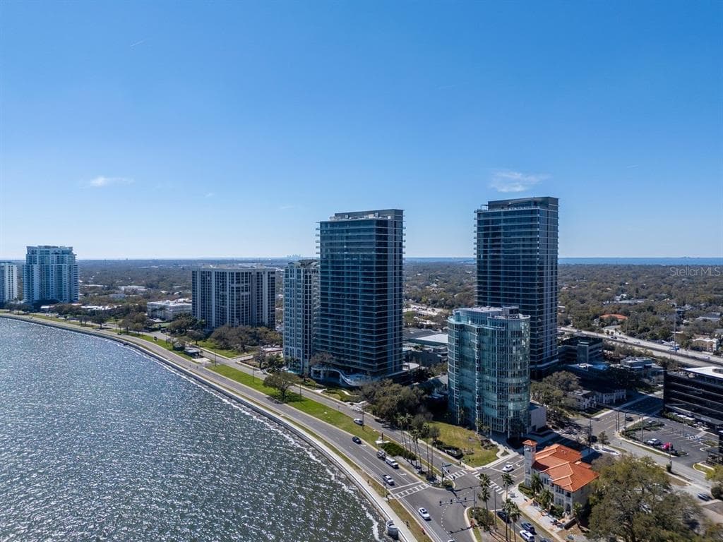 3015 S YSABELLA AVENUE UNIT 903 TAMPA, FL 33629