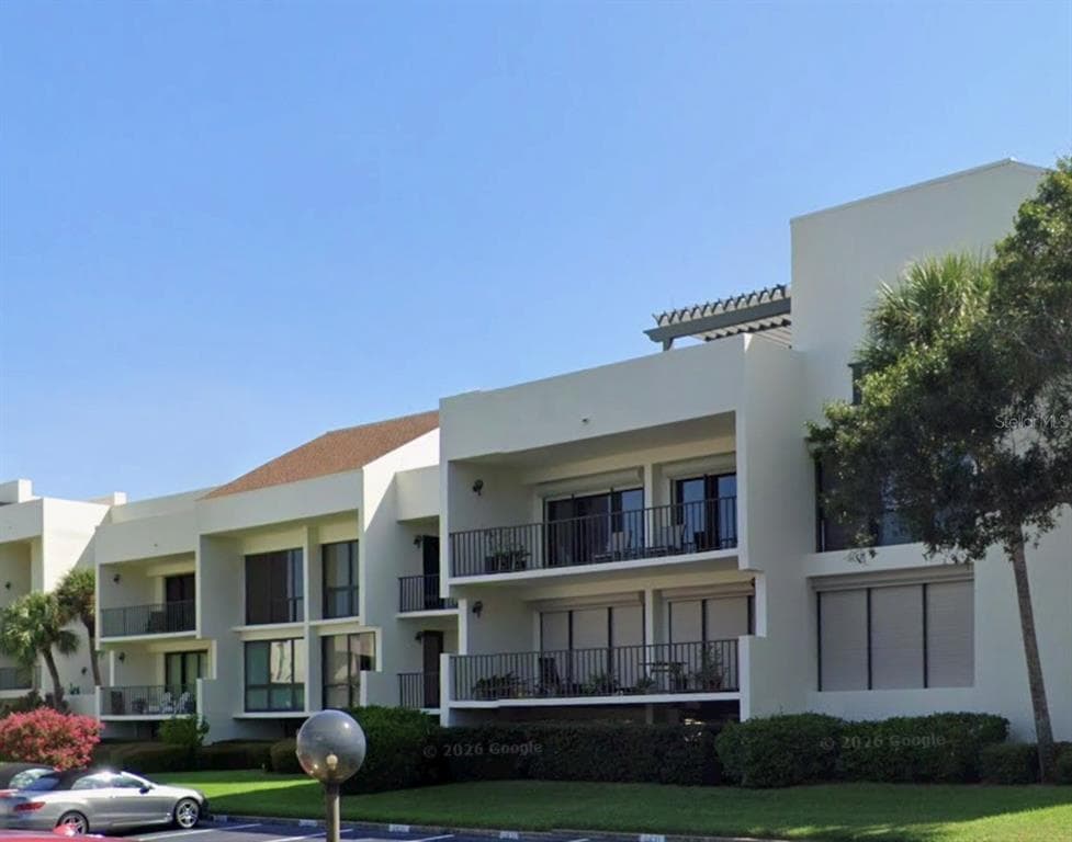 50 COE ROAD UNIT 322 BELLEAIR, FL 33756