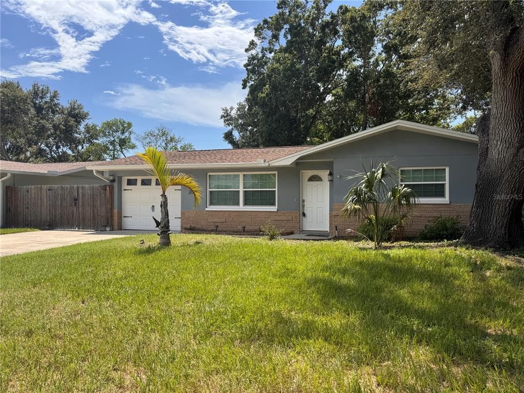 2020 YALE AVENUE DUNEDIN, FL 34698