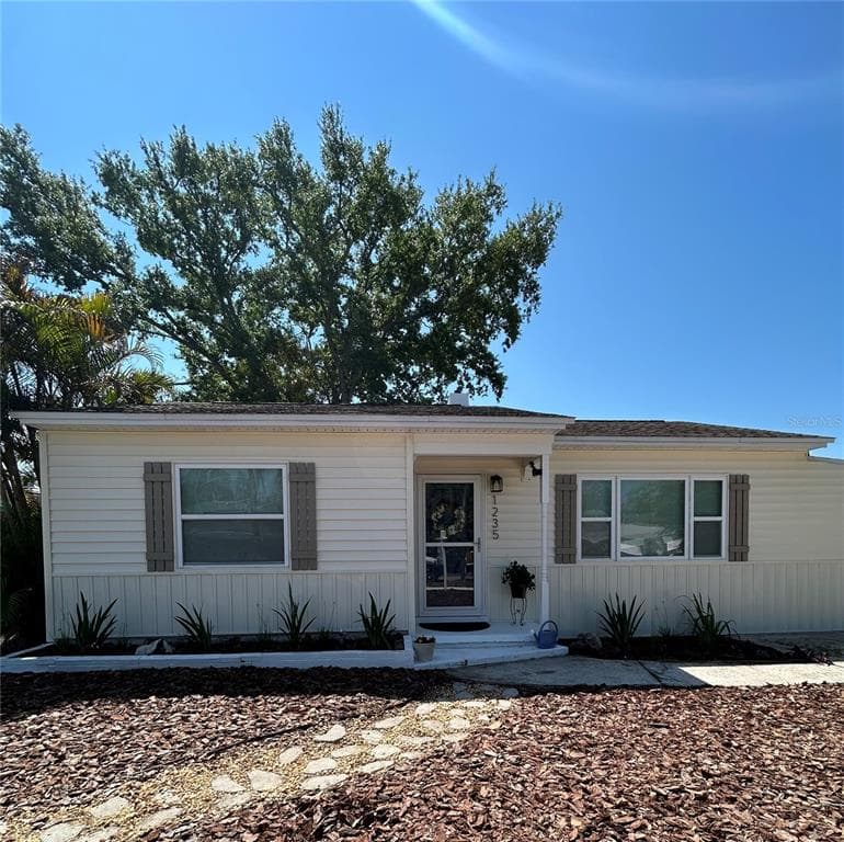 1235 PALM STREET CLEARWATER, FL 33755
