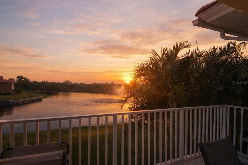 17 FRANKLIN COURT S UNIT C ST PETERSBURG, FL 33711